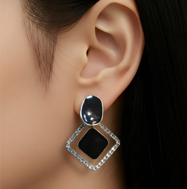 NNED016 ZYN Layer & Square Painted Earrings