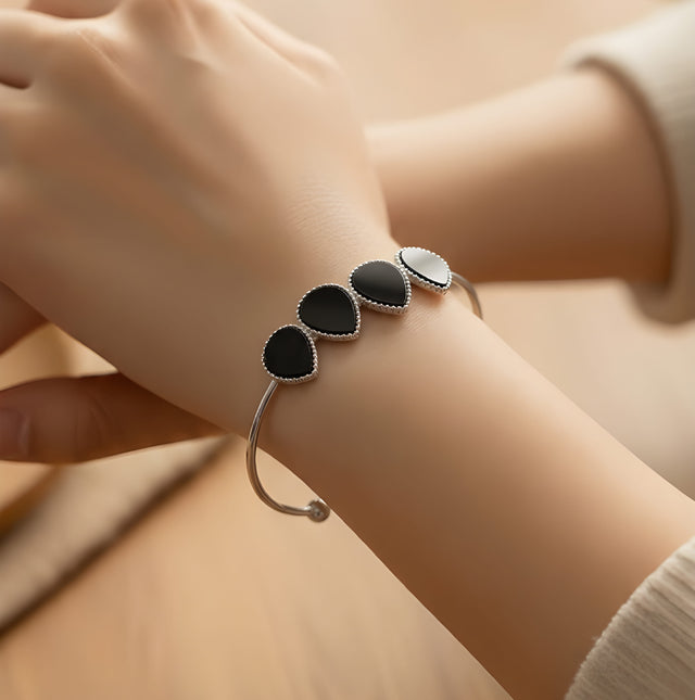 NNCB013 ZYN Floral Petal Bracelet
