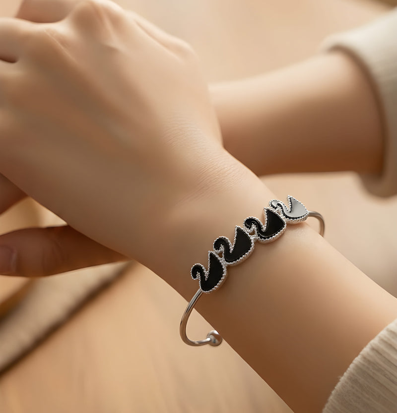 NNCB016 ZYN Swan Charm Bracelet