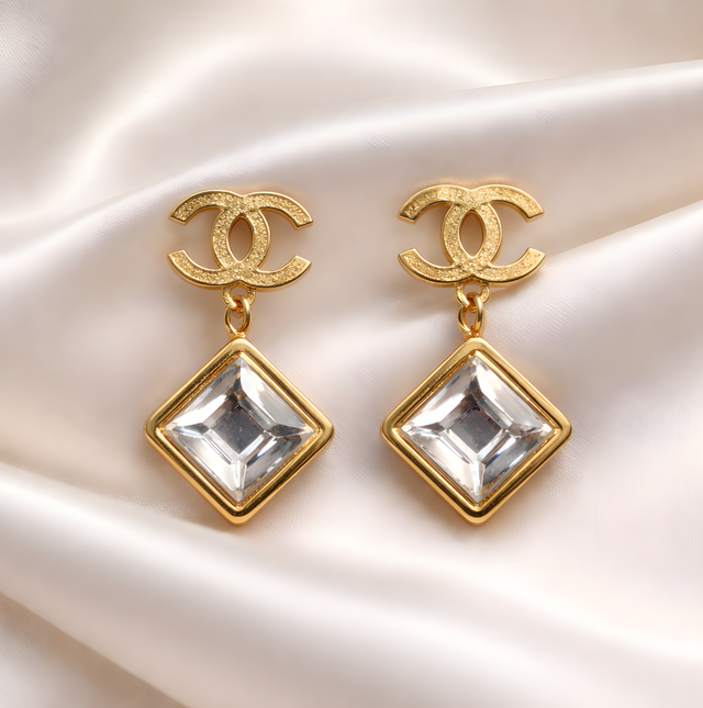NNED039 ZYN Luxe Crystal Emblem Drop Earrings