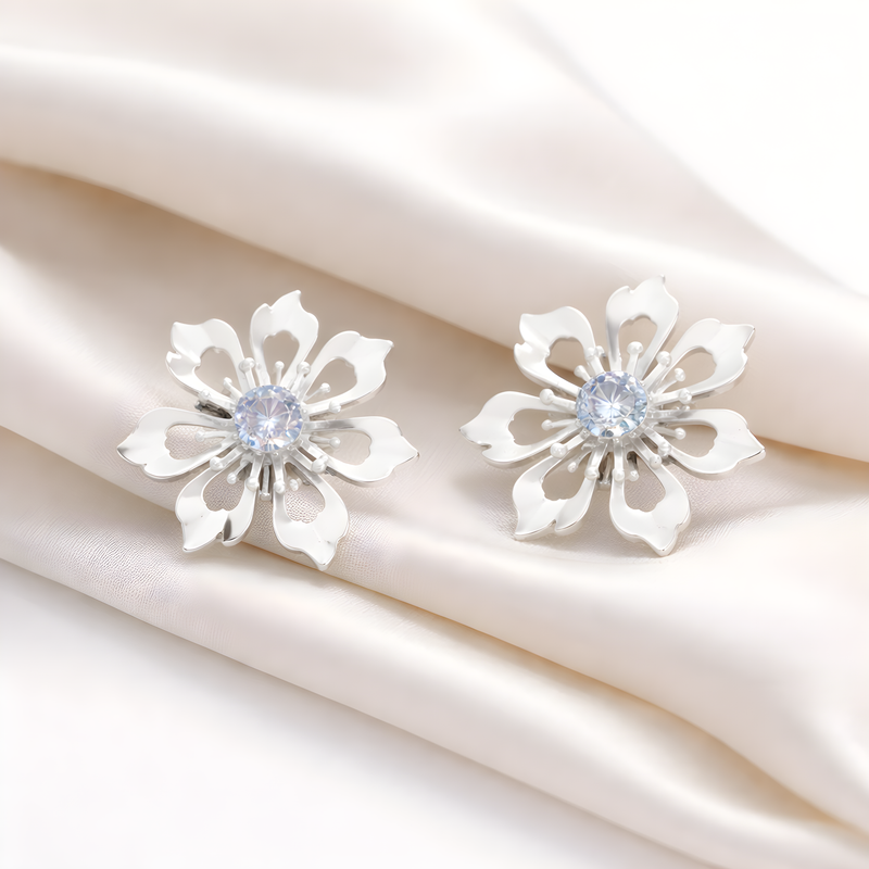NNET012 ZYN Floral Crystal Stud Earrings