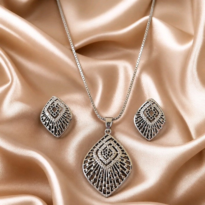 NNPS001 ZYN Royal Radiance Pendant Set