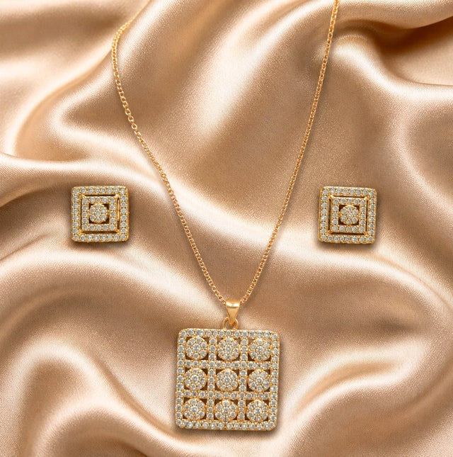NNPS017 – ZYN Radiant Square Pendant Set