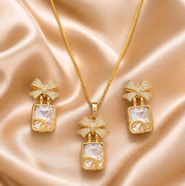 NNPS022 ZYN Crystal Pendant Set