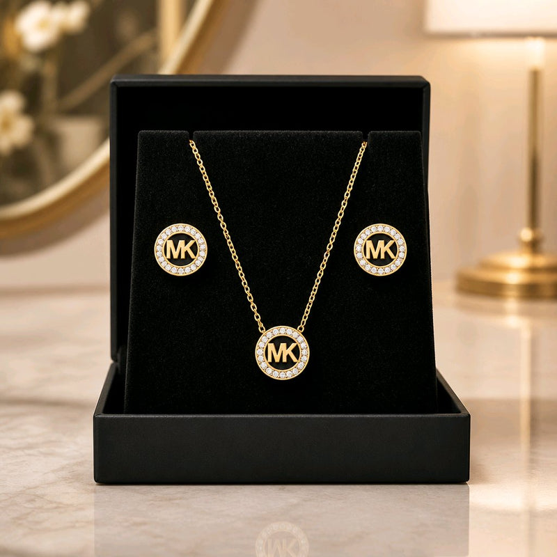 NNPS025 ZYN Signature Circle Pendant Set