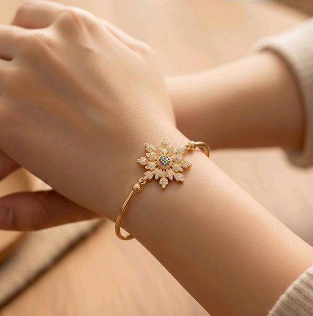 NNCB017 – ZYN Crystal Snowflake Cuff Bracelet