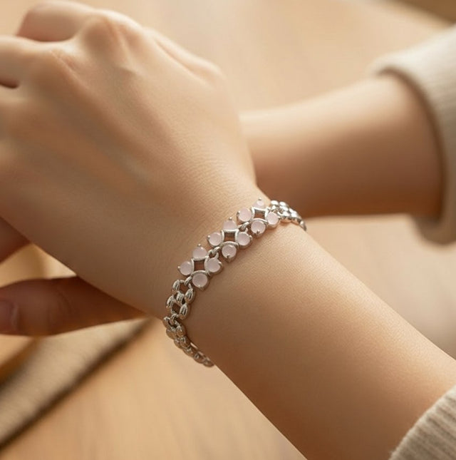 NNCB025 – ZYN Pearl Blossom Bracelet