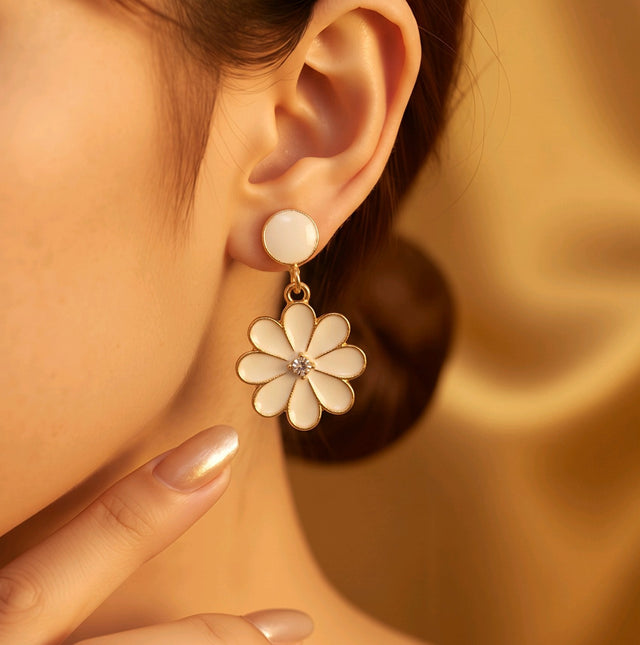 NNED059 – ZYN Daisy Bloom Drop Earrings