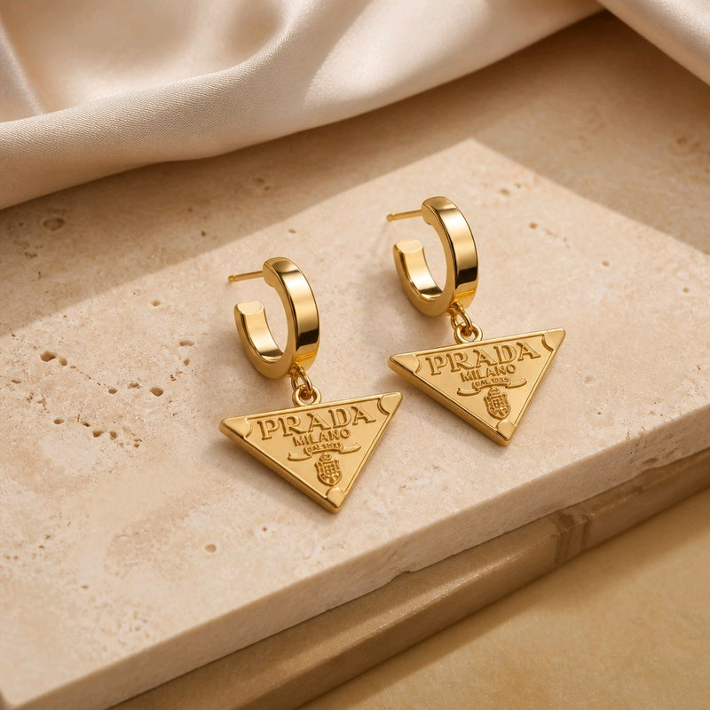 NNED072 – ZYN Golden Elegant Earrings