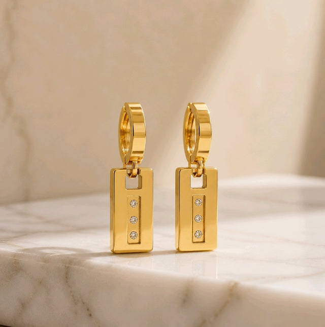 NNEH018 – ZYN Minimal Crystal Bar Hoop Earrings
