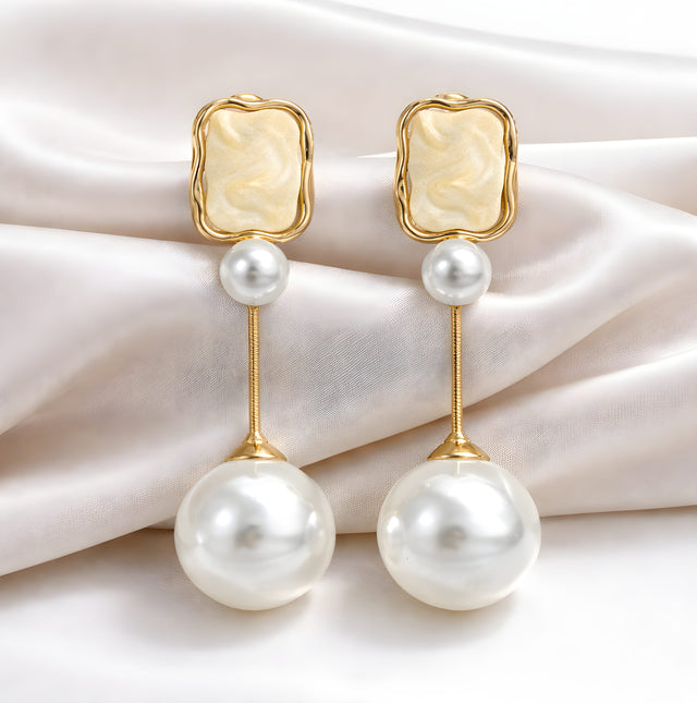 NNED017 ZYN Frame & Pearl Drop Earrings
