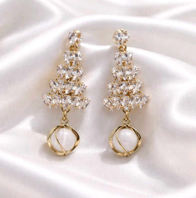 NNED055 ZYN Shiny Tree Pearl Drop Earrings