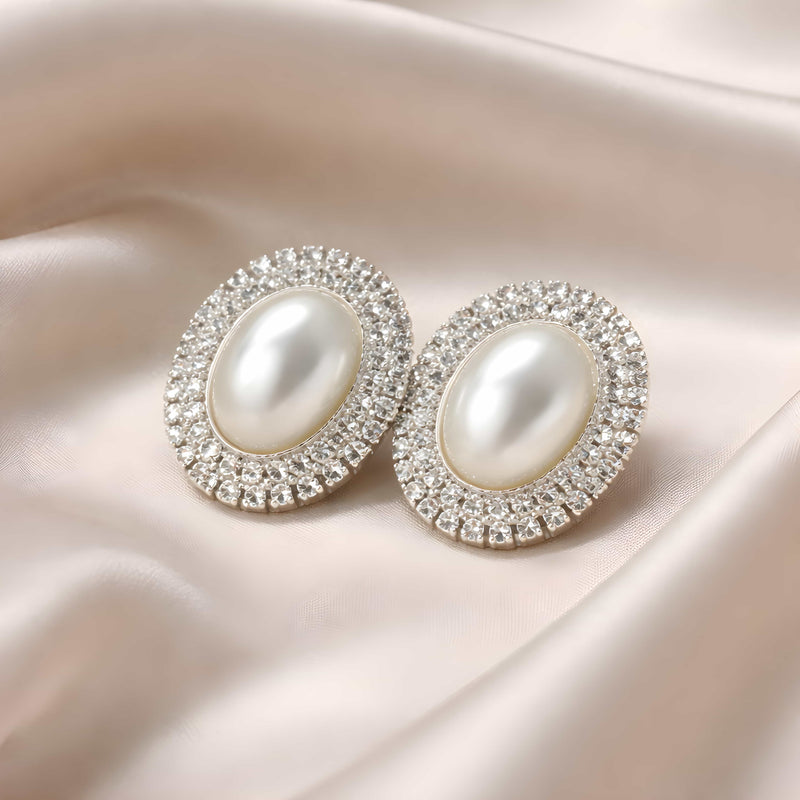 NNET007 ZYN Oval Layer Pearl Ear Tops
