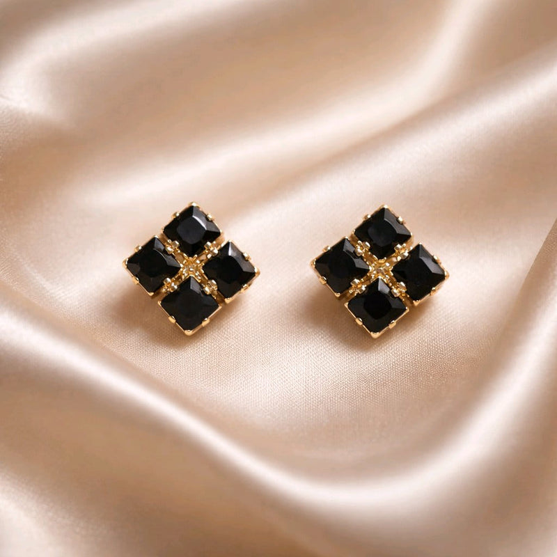 NNET014 ZYN Crystal Cluster Ear Tops