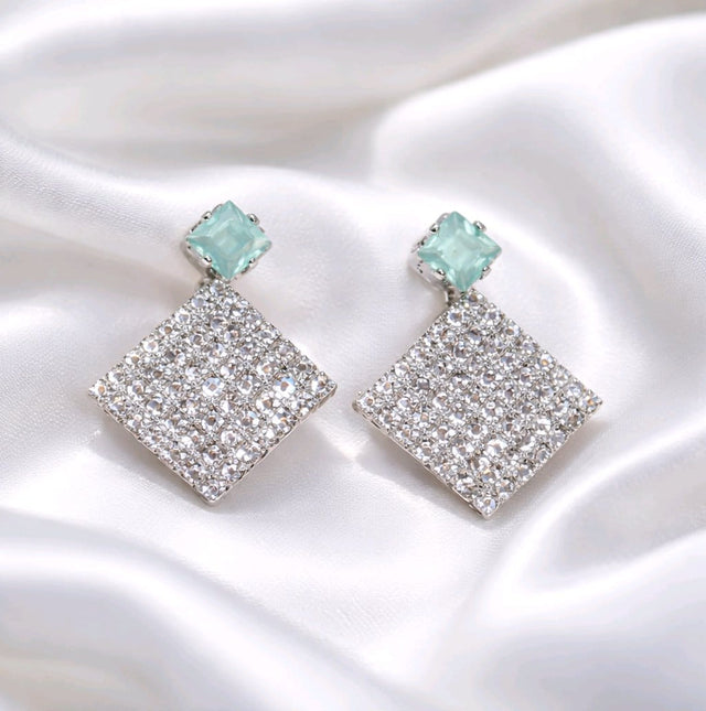 NNET017 ZYN Trendy Square Ear Tops