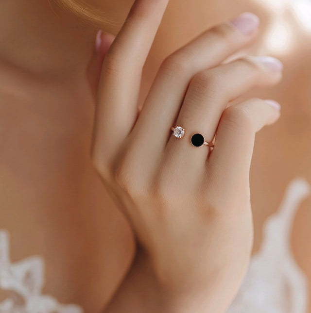 NNGR003 ZYN Round Bead Adjustable Ring