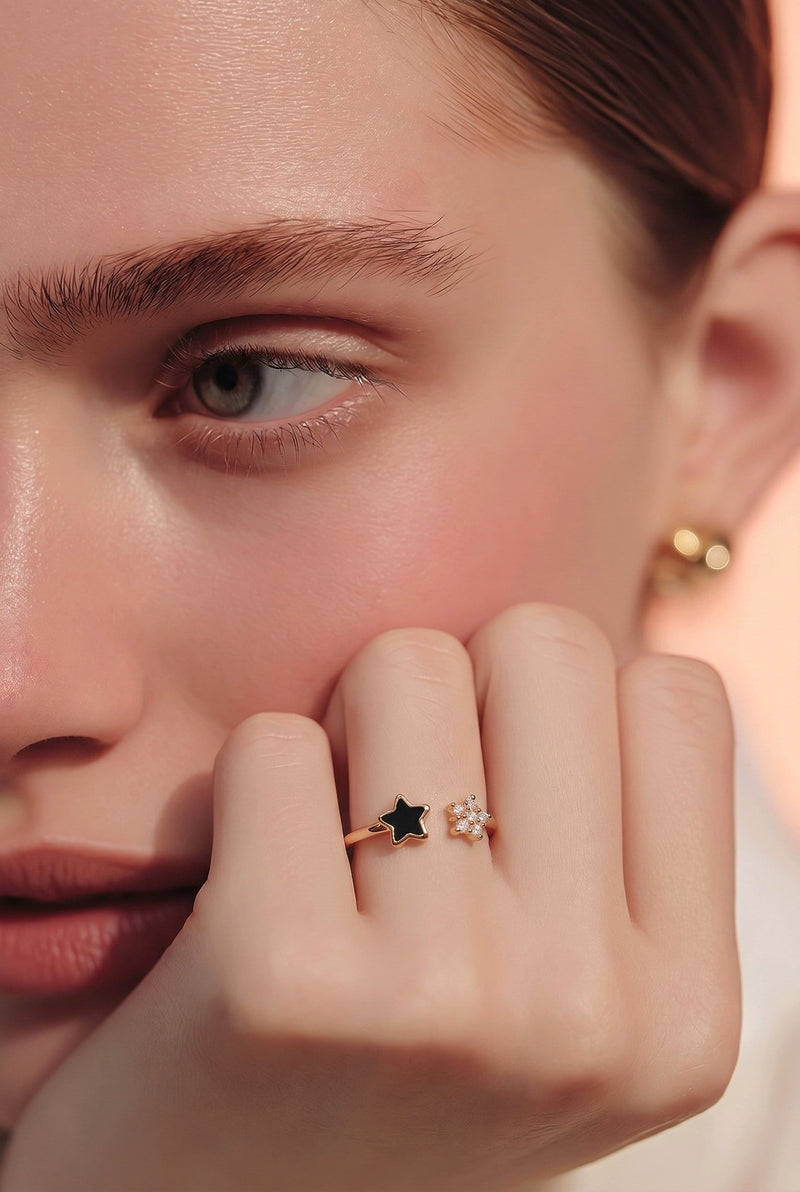 NNGR008 ZYN White/Black Star Adjustable Ring